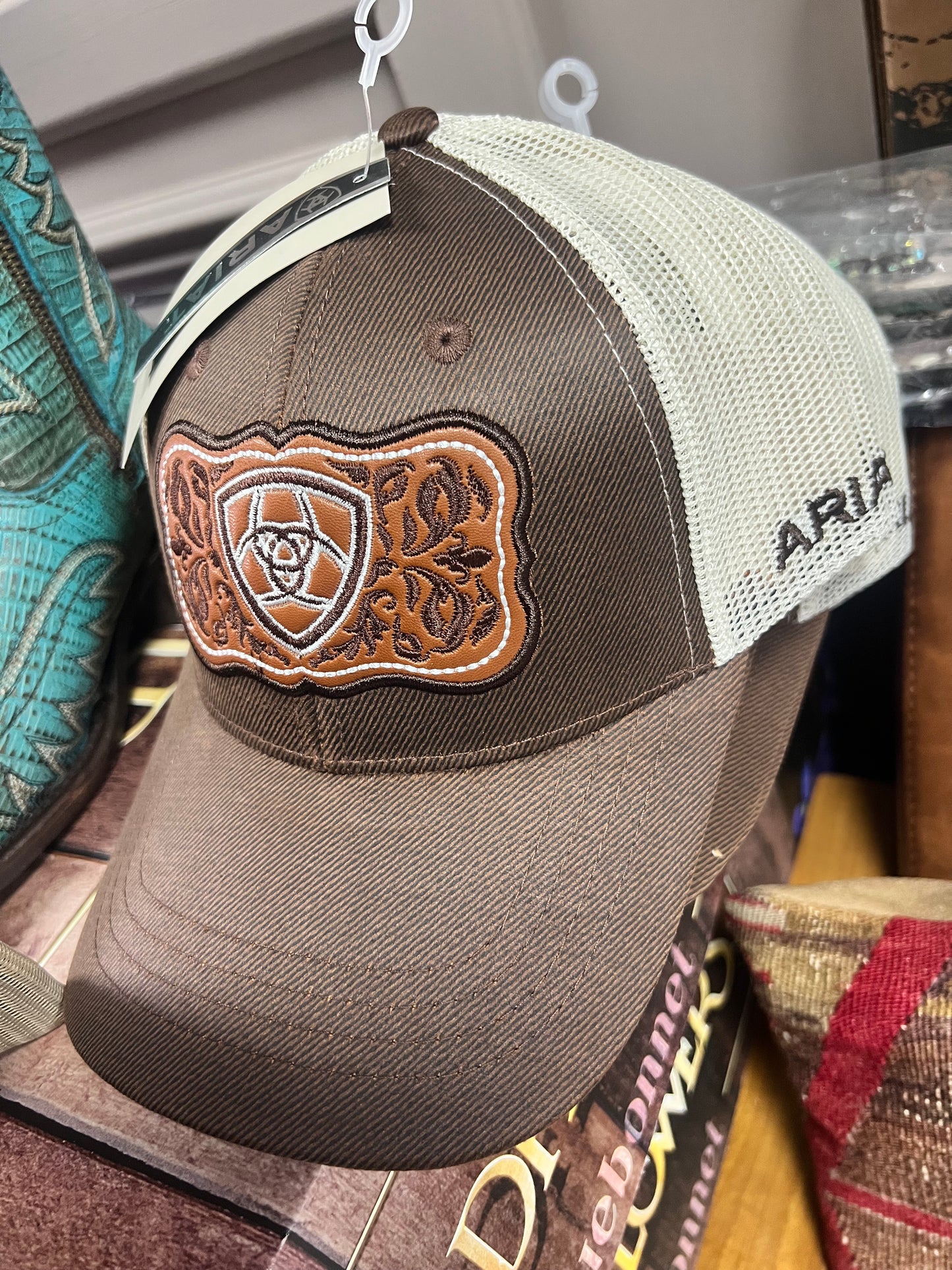Ariat Leather Buckle Cap